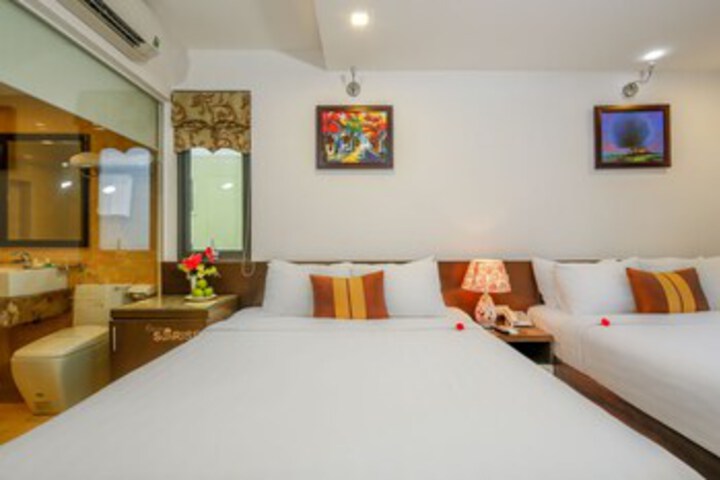 Room 82 of 94