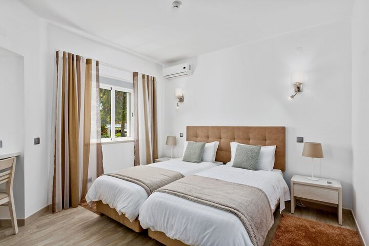 Room 2 of 24