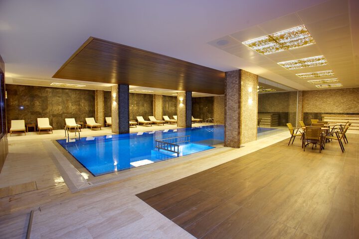 Pool 37 of 59