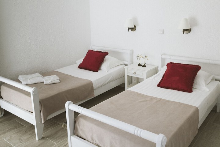 Room 6 of 41