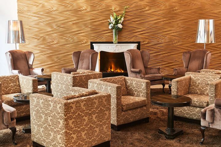 Hotel Lobby