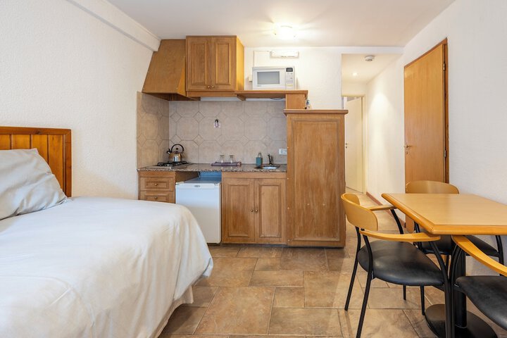Room 44 of 64