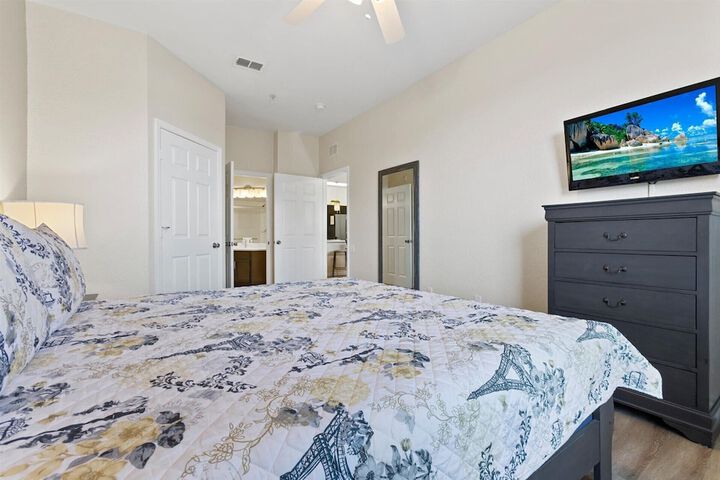 Room 2 of 39