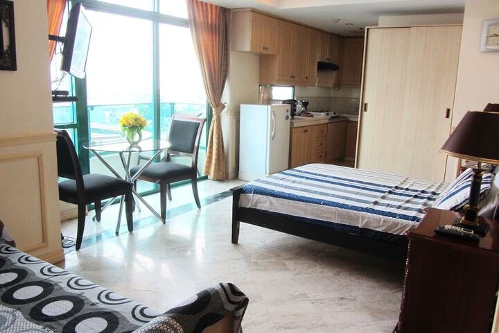 Room 5 of 30