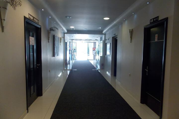 Hotel 7 of 135
