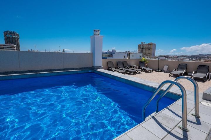 Hotel with Pool