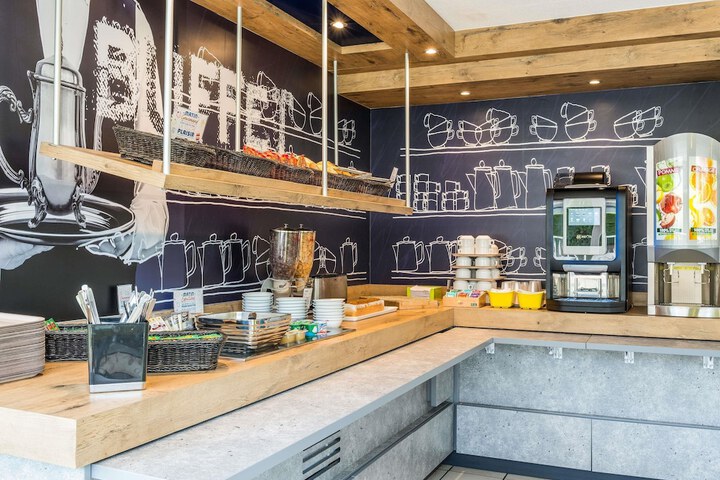 Hotel Interior 31 of 62