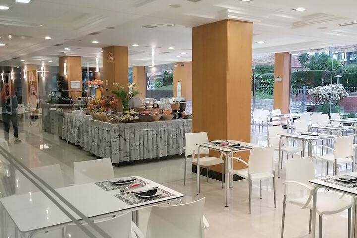 Dining 126 of 168