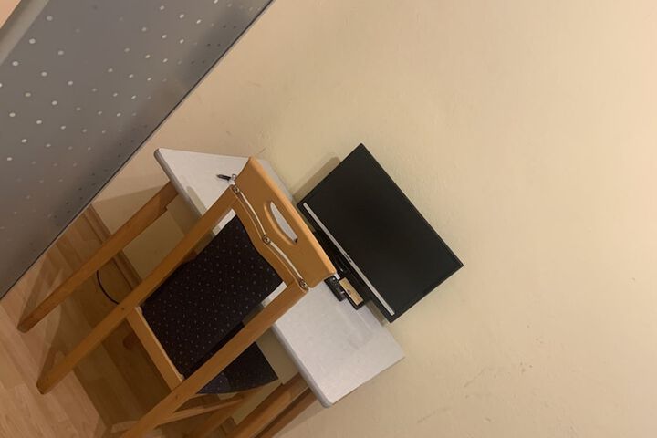 Room 14 of 21