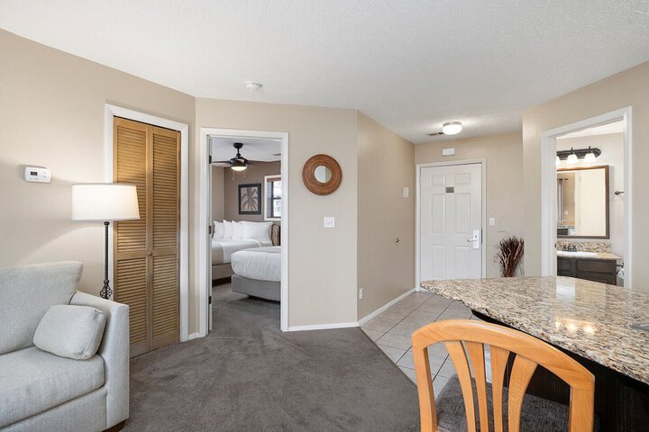 Room 11 of 220