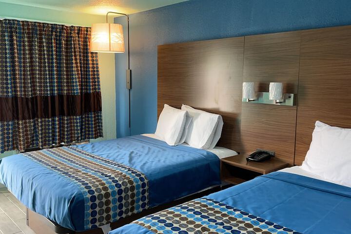 Room 4 of 22