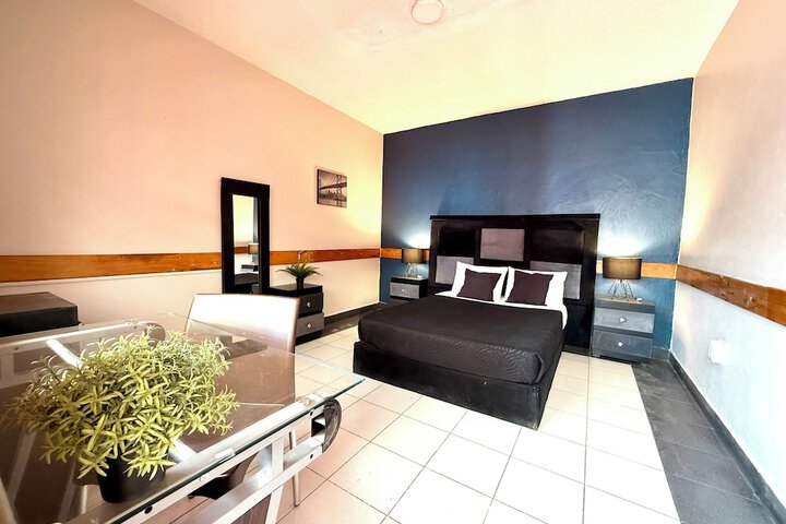 Room 20 of 28