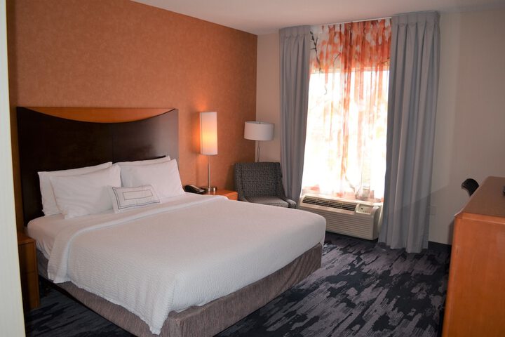 Room 7 of 27