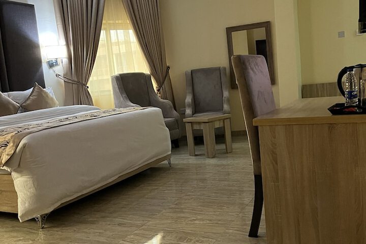 Room 15 of 51