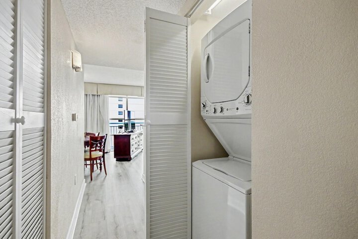 Room 36 of 164