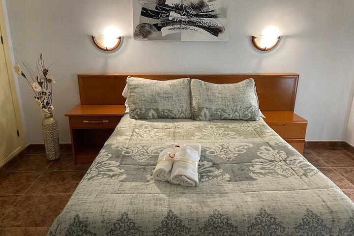 Room 14 of 28