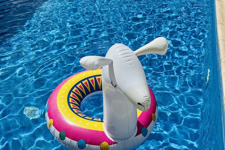 Hotel with Pool