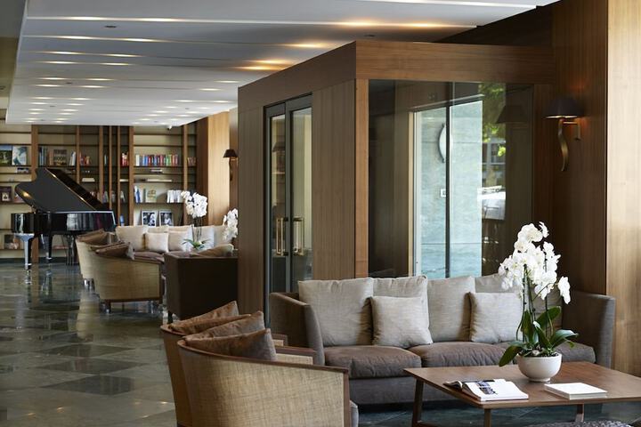 Lobby Photos