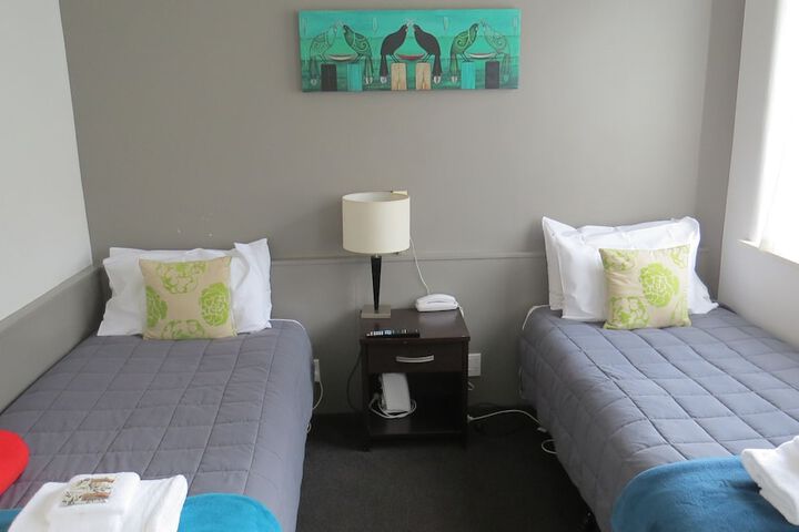 Room 17 of 48