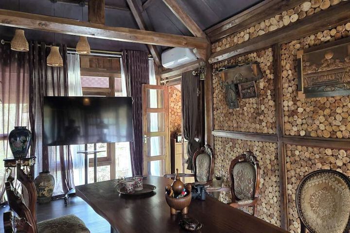 Room 77 of 149