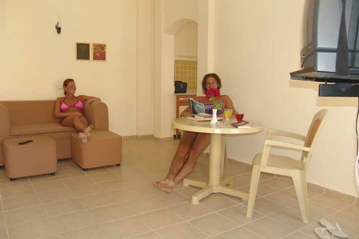 Room 6 of 22