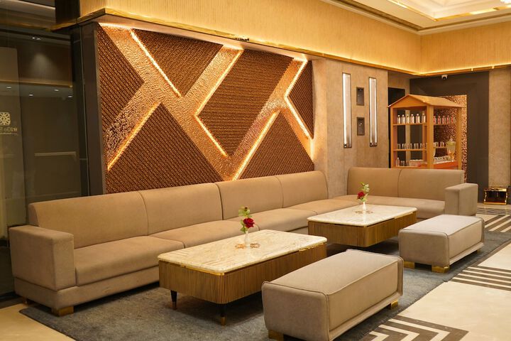 Hotel Interior 4 of 47