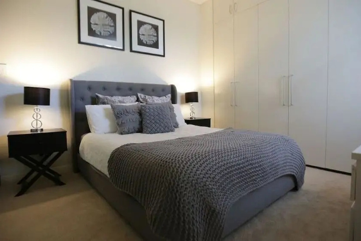 Room 2 of 14