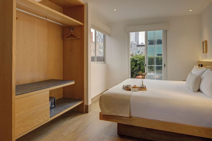 Room 10 of 53