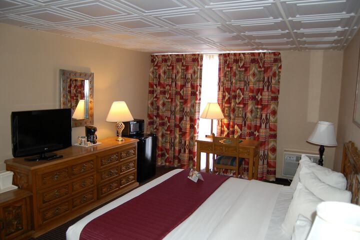 Room 12 of 52