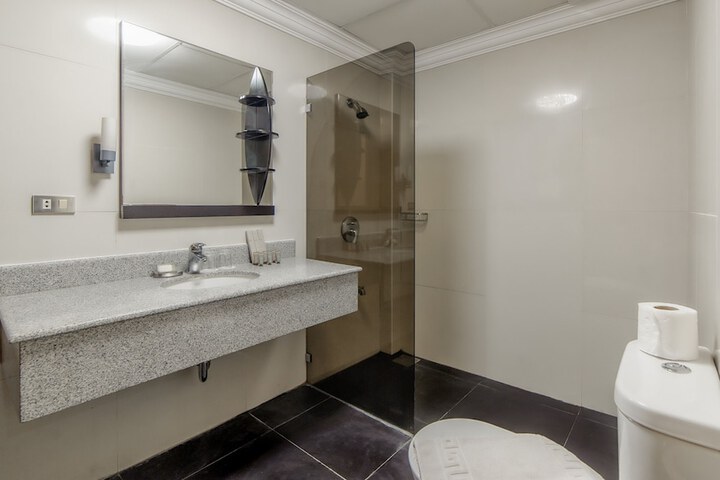 Room 26 of 58
