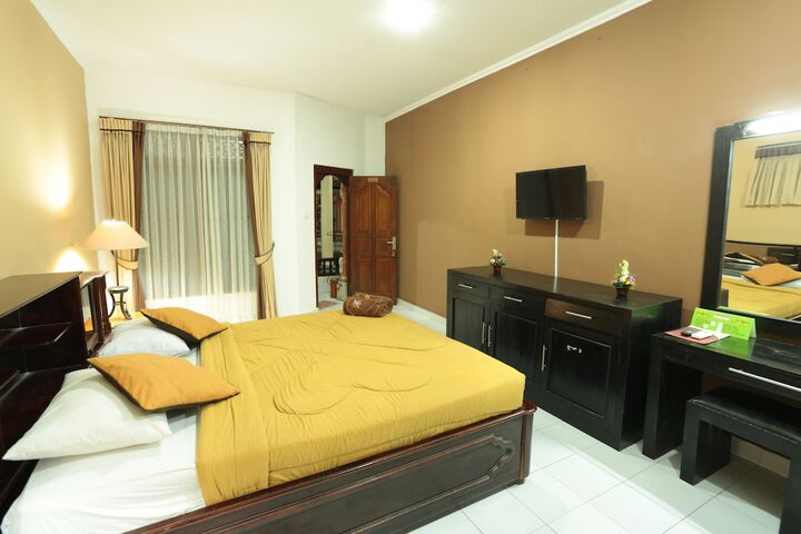 Room 8 of 42