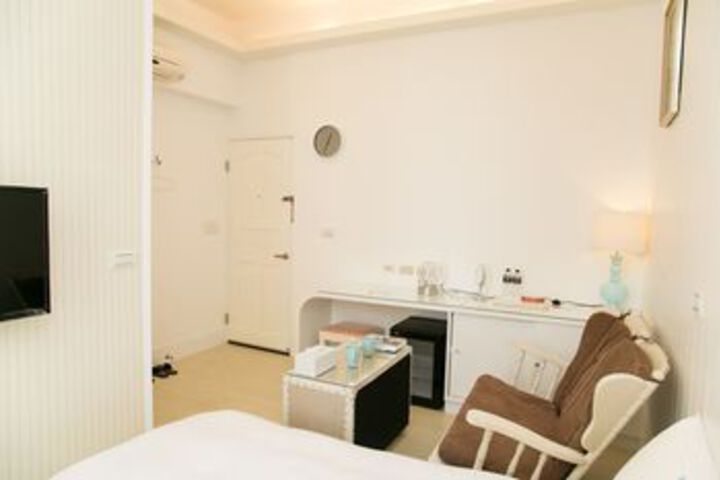 Room 76 of 141