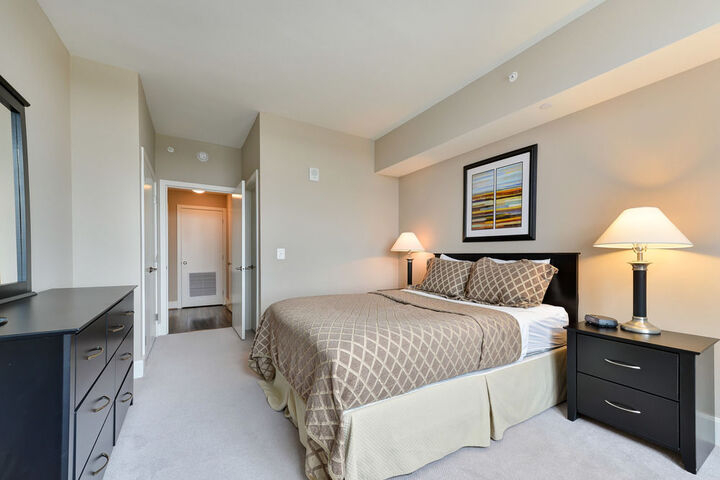 Room 8 of 35