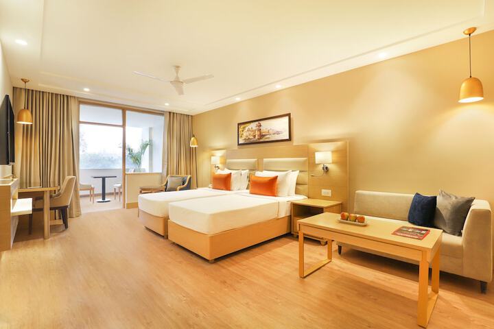 Room 8 of 42