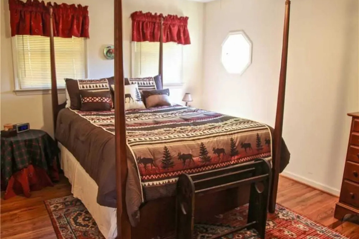 Room 2 of 15