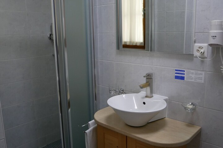 Room 30 of 53