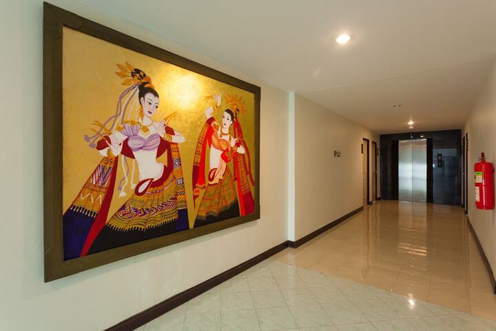Ballroom/Hall 45 of 47