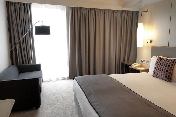 Room 12 of 137