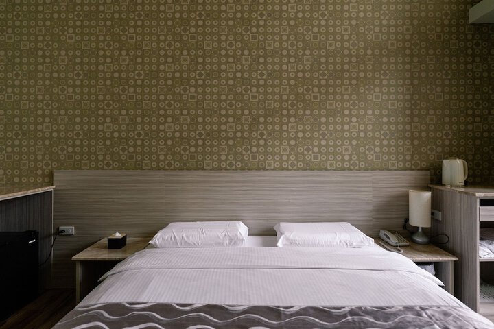 Room 22 of 60