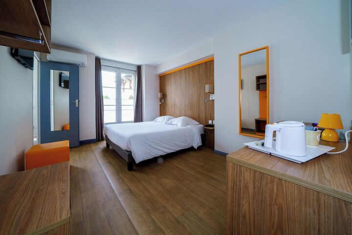 Room 41 of 61