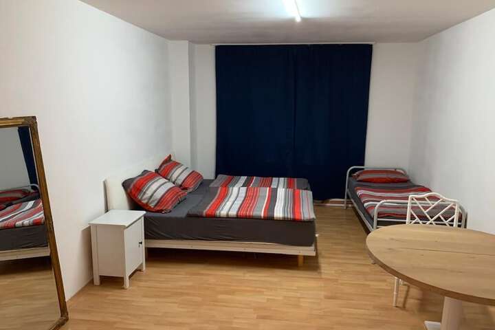 Room 12 of 29