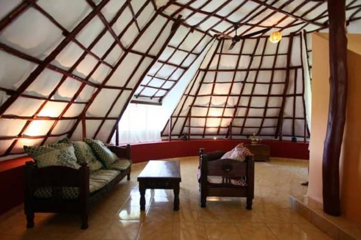 Room 5 of 14
