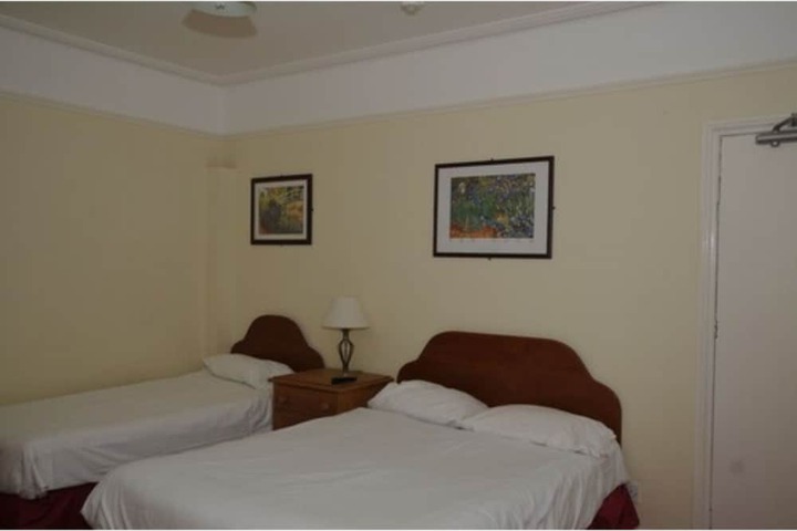 Room 2 of 39