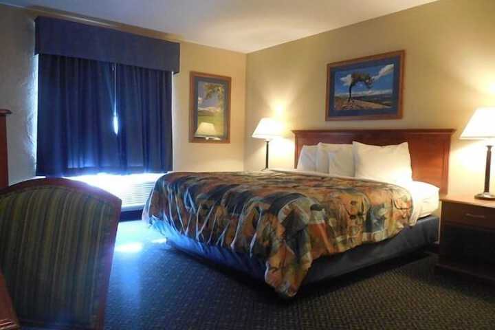 Room 2 of 20