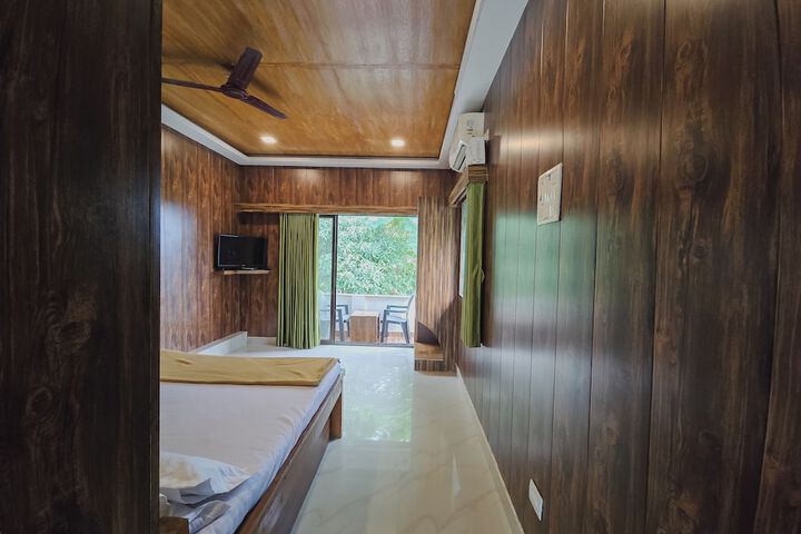 Room 30 of 125
