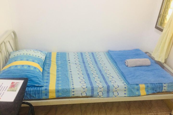Room 13 of 61