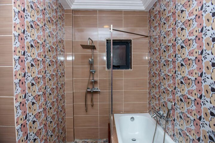 Room 32 of 45