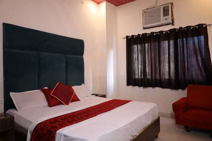 Room 7 of 35