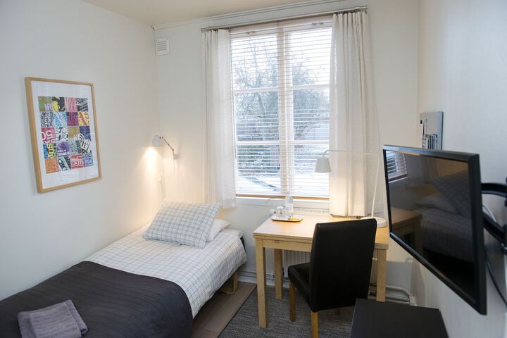 Room 12 of 39