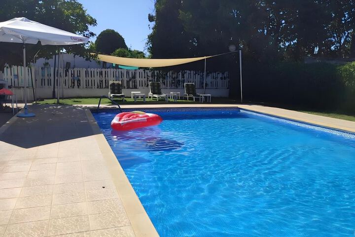 Pool 22 of 28